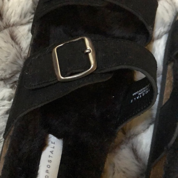 NEW 10 FURRY FUR BUCKLE SLIDES SANDALS ARROPOSTALE - Picture 2 of 4